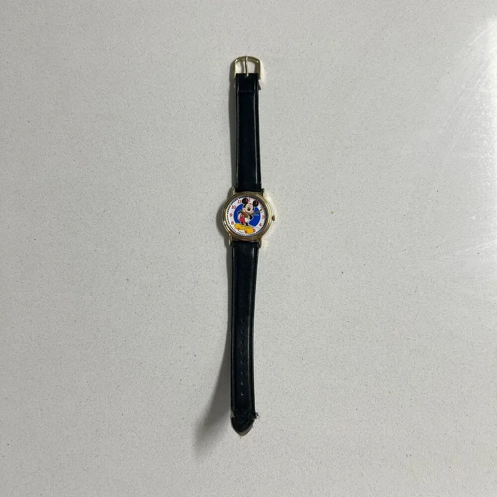 Vintage Disney Mickey Mouse Lorus Quartz Watch